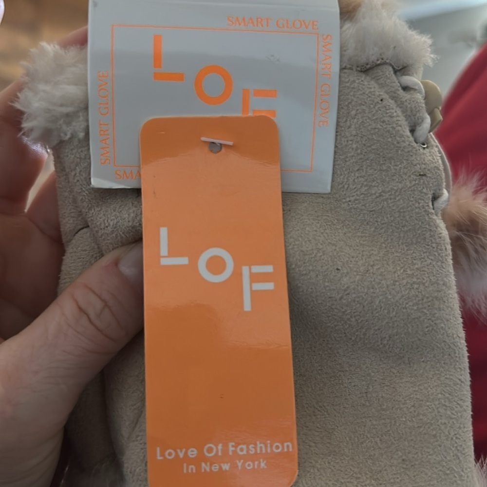 Love of fashion smart glove nwt - Picture 3 of 3